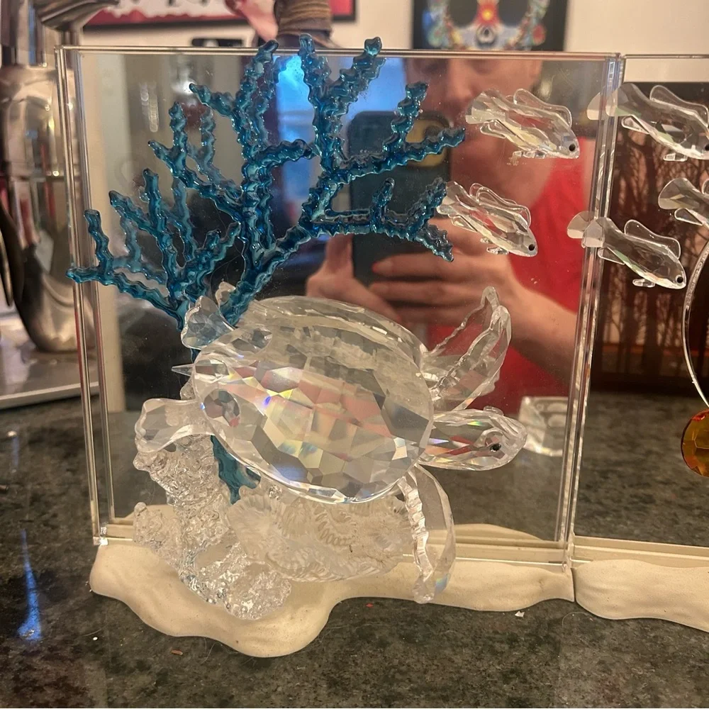 Elegant Crystal Fish Mirror Decor
